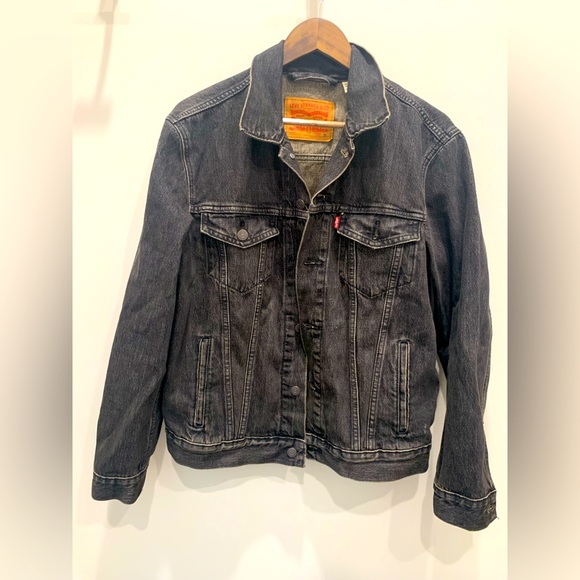 Levi's Other - Genuine Levi denim jacket